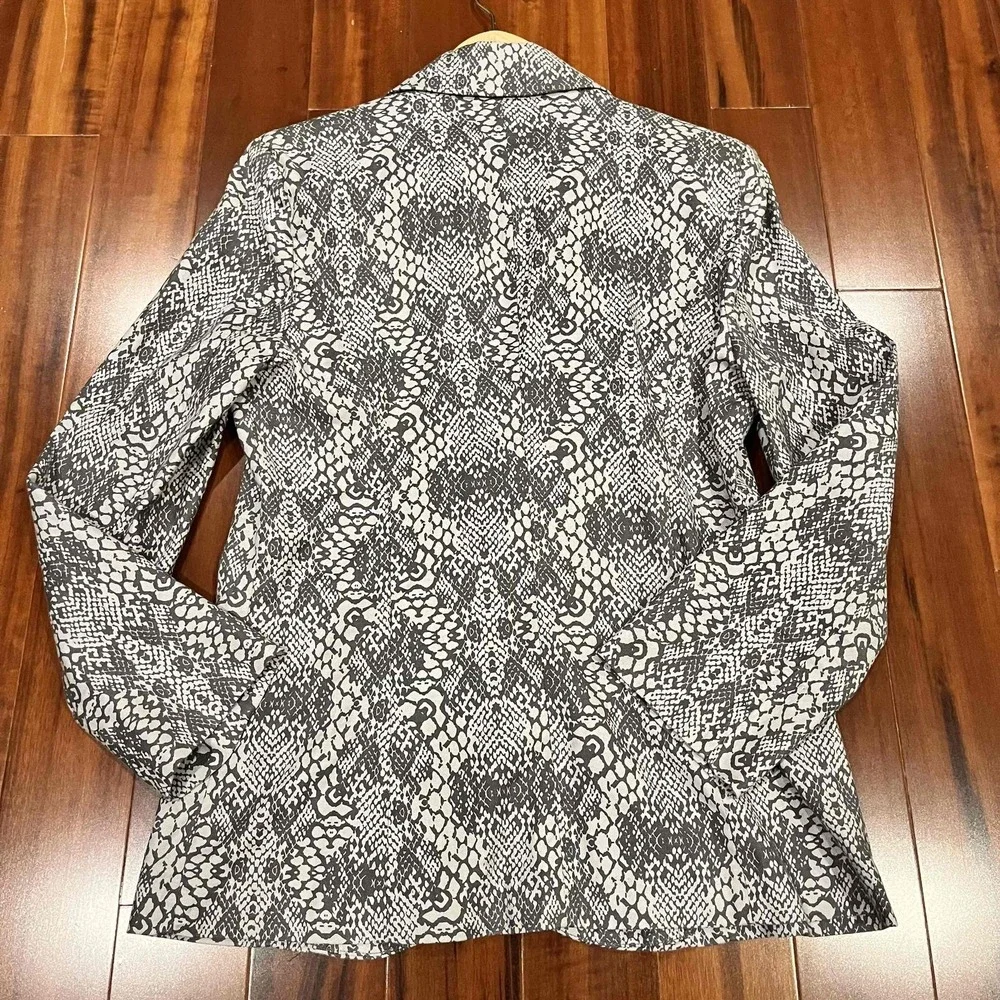 Level99 Gray Blazer Jacket Snake Print Linen Lyocell Shoulder Pads Pattern‎ Sz M